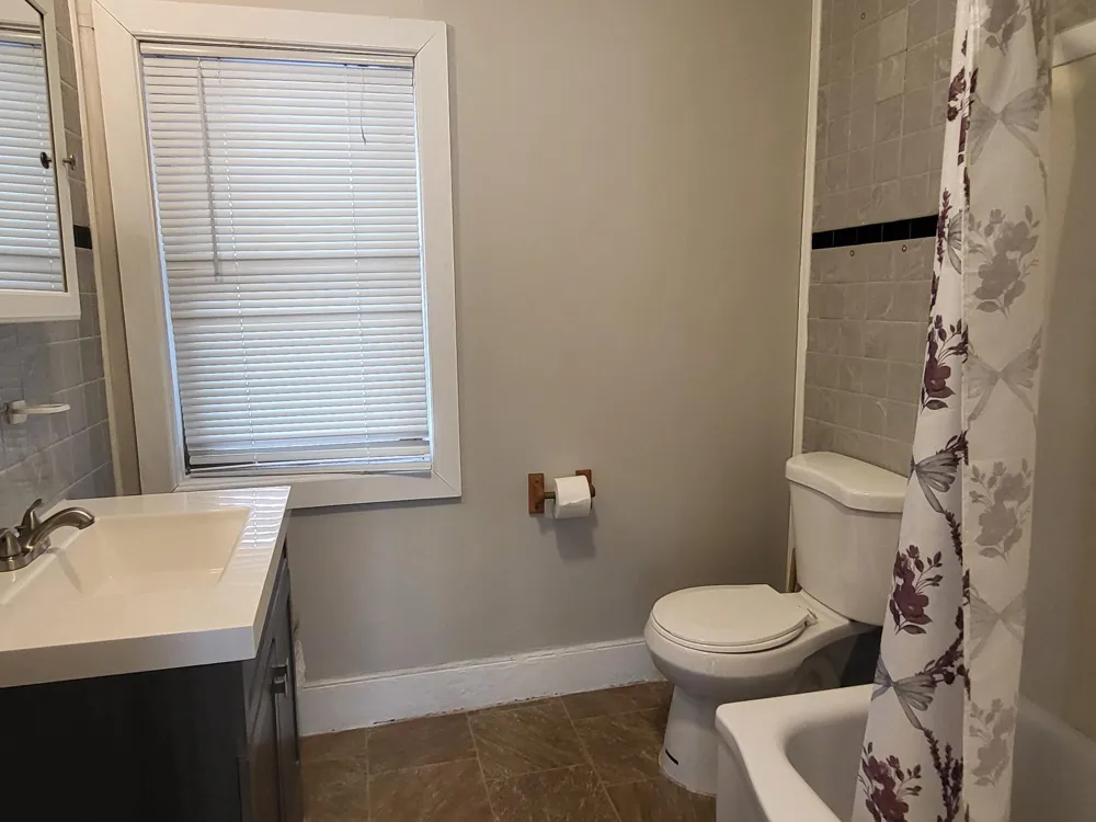 23 Ferrin Place Mount Clemens, MI 48043