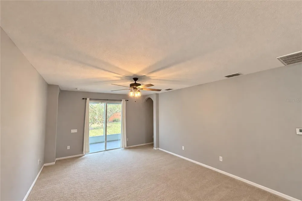 152 HIGHLAND MEADOW AVE Davenport, FL 33837