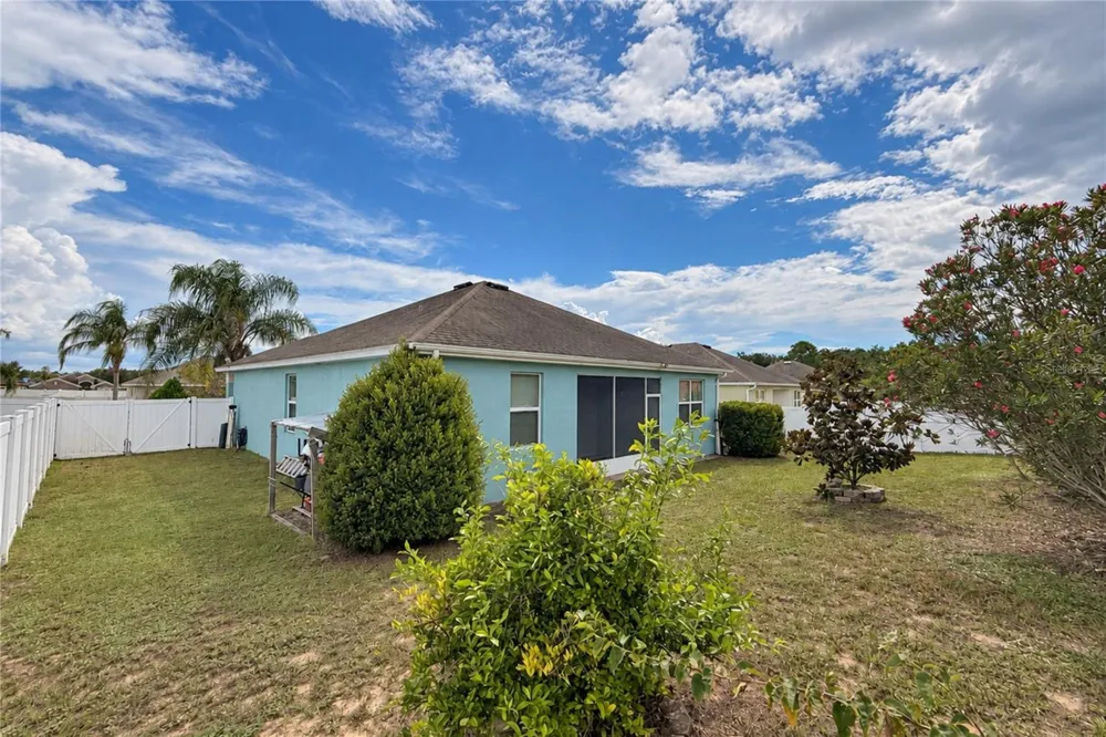 152 HIGHLAND MEADOW AVE Davenport, FL 33837