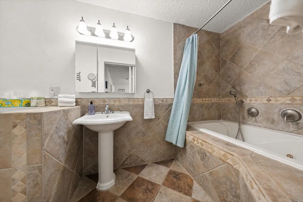 1 MAPLEWOOD AVENUE Clearwater, FL 33765