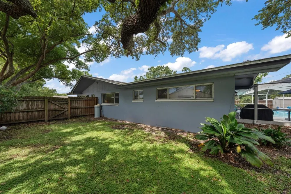 1 MAPLEWOOD AVENUE Clearwater, FL 33765