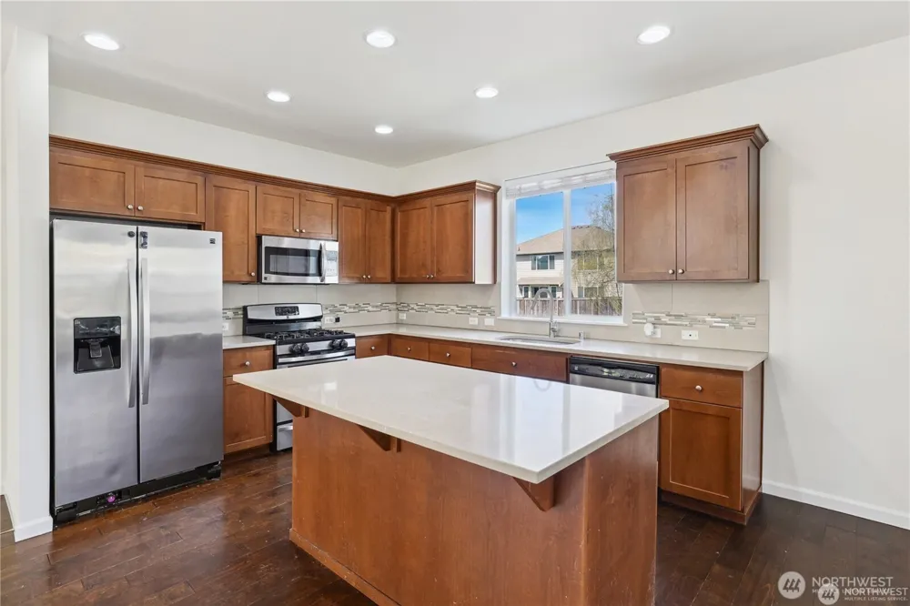 18404 97th Avenue Ct E Puyallup, WA 98375