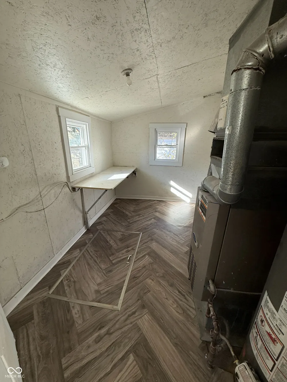 911 W 3rd Street Anderson, IN 46016