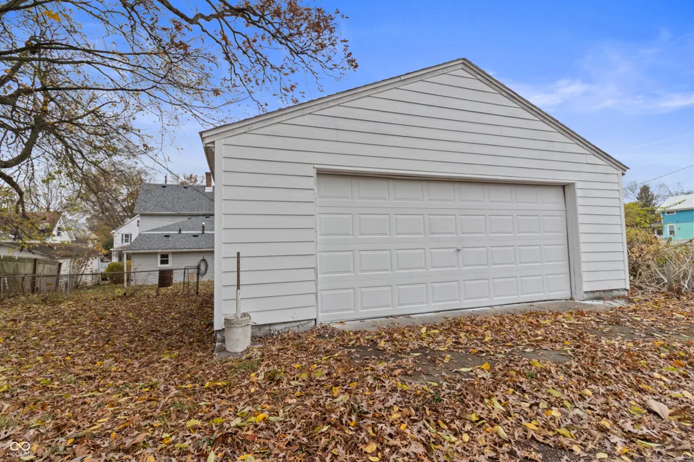 911 W 3rd Street Anderson, IN 46016