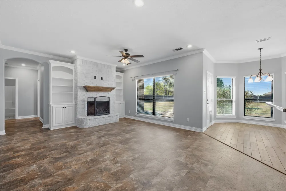 17821 FM 3080 Mabank, TX 75147