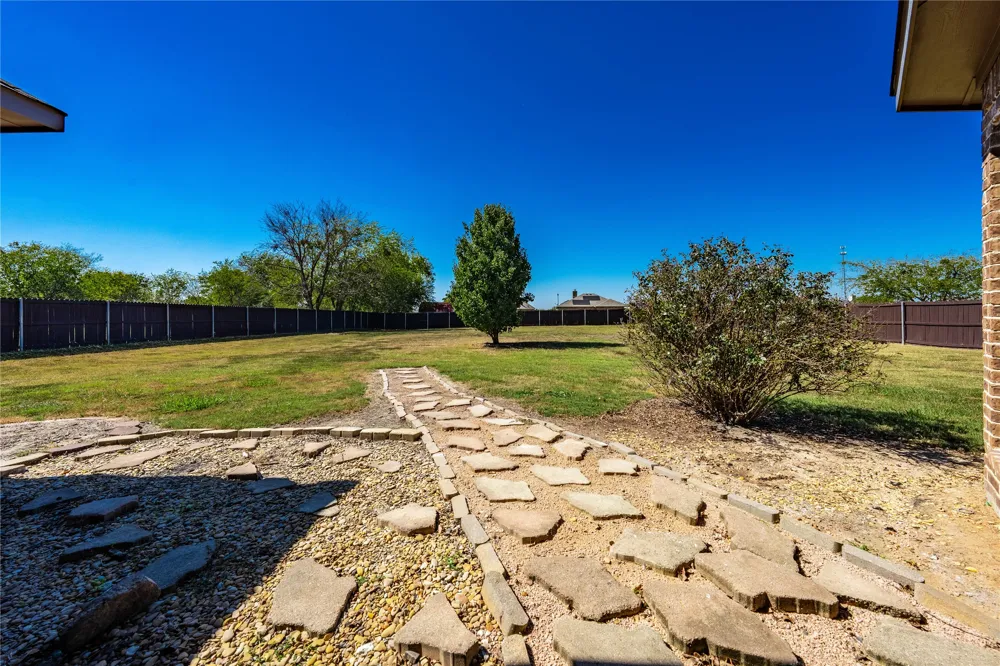 17821 FM 3080 Mabank, TX 75147