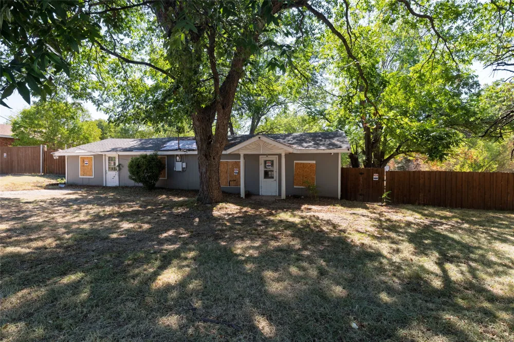 2232 S Belt Line Road Dallas, TX 75253