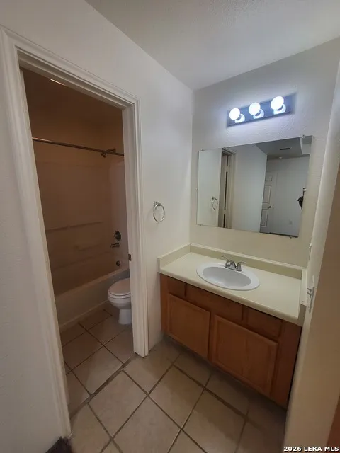 8019 Maverick Climb San Antonio, TX 78250