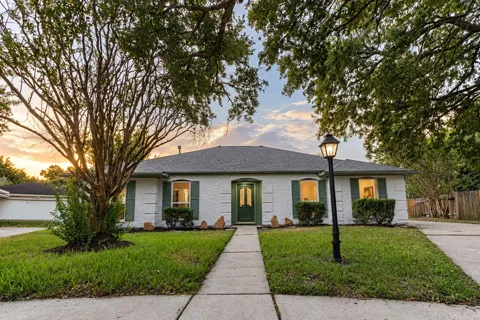 12211 Appleby Drive