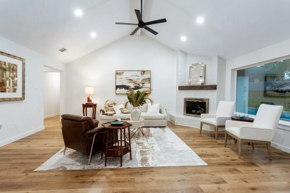 12211 Appleby Drive Hockley, TX 77031