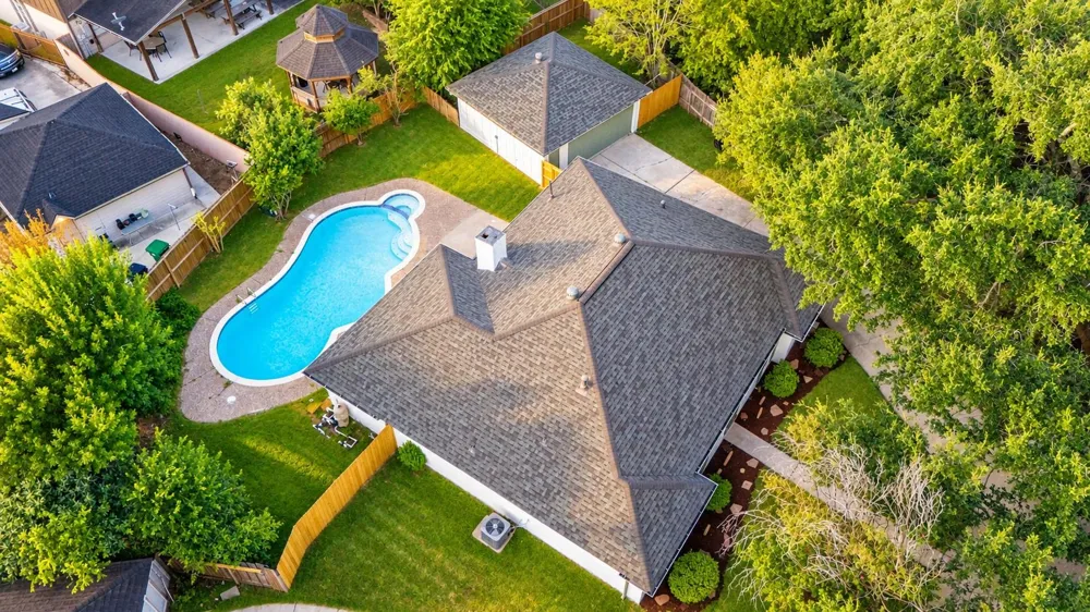 12211 Appleby Drive Hockley, TX 77031