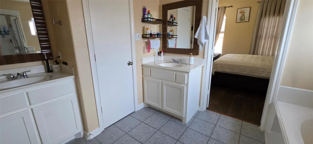 835 Forest Thicket Lane Houston, TX 77067
