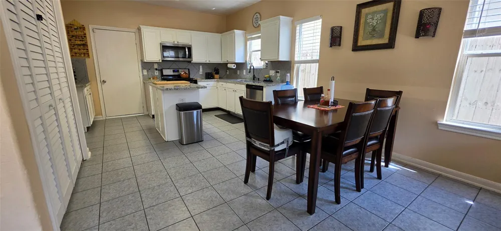 835 Forest Thicket Lane Houston, TX 77067