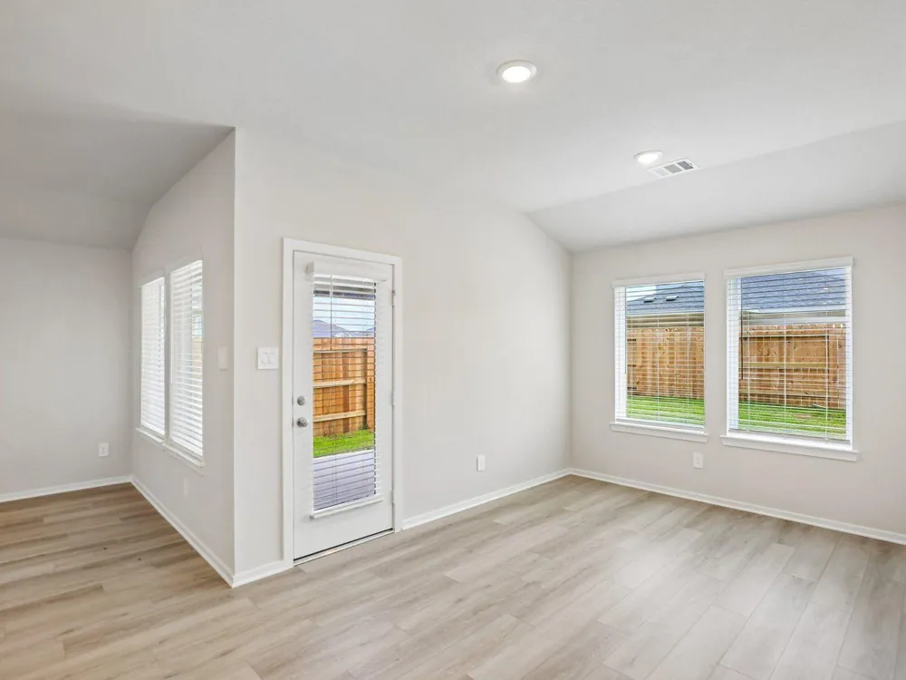 31104 Amalfi Cliff Drive Huffman, TX 77336