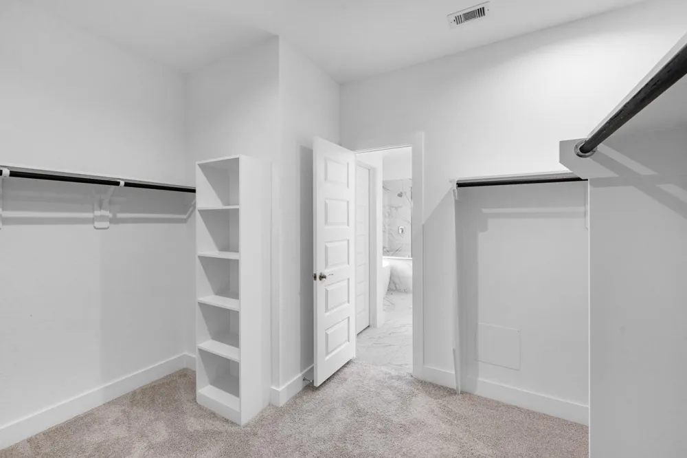 207 Upland Drive Waller, TX 77484