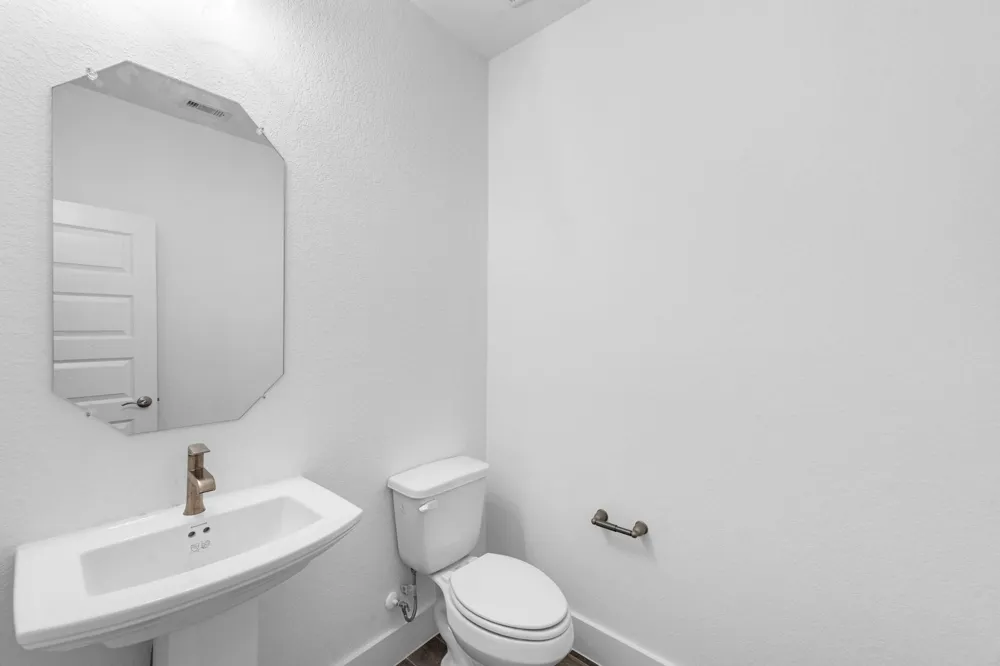 207 Upland Drive Waller, TX 77484