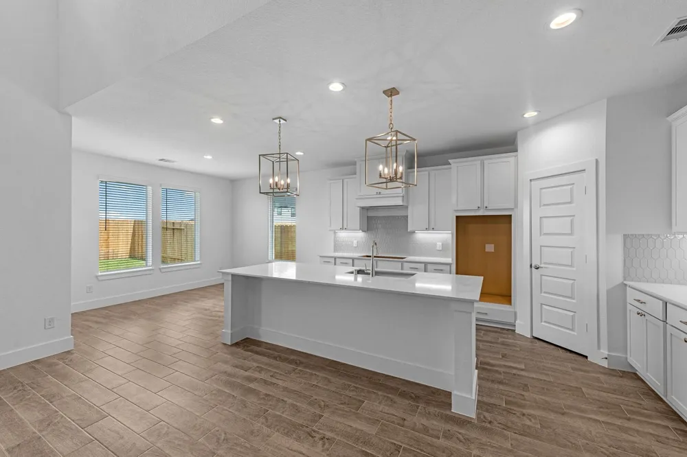 207 Upland Drive Waller, TX 77484