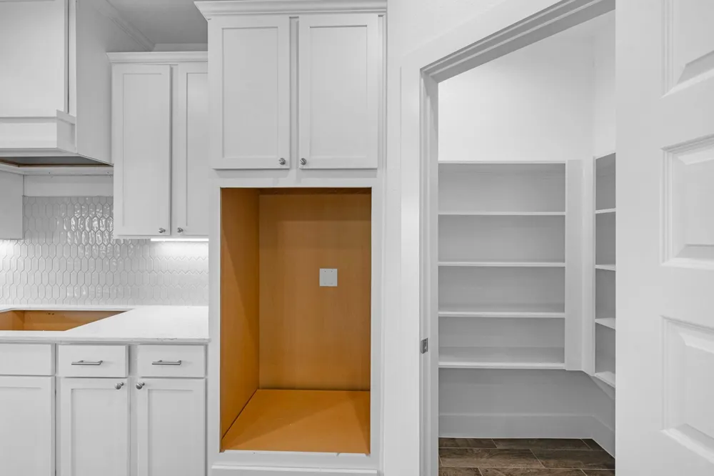 207 Upland Drive Waller, TX 77484