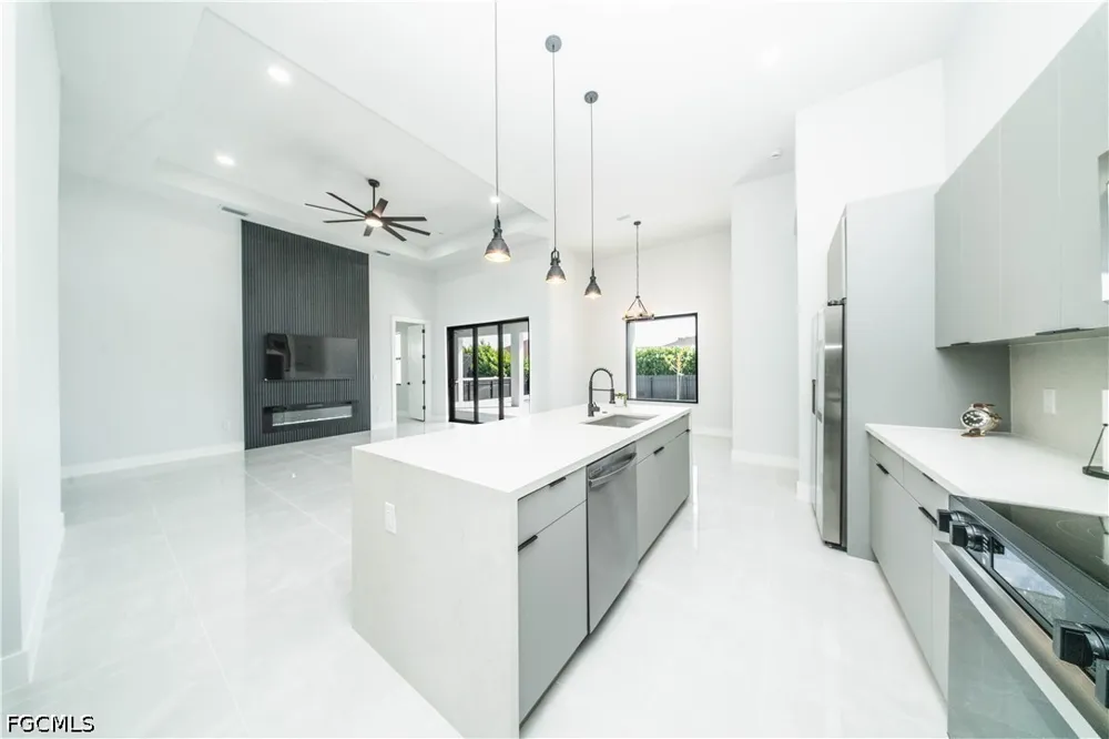 NW 9th Terrace Cape Coral, FL 33993