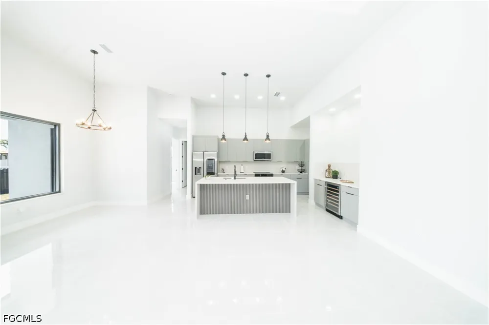 NW 9th Terrace Cape Coral, FL 33993
