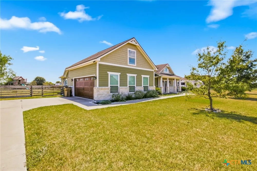 180 Kimber Lane Inez, TX 77968