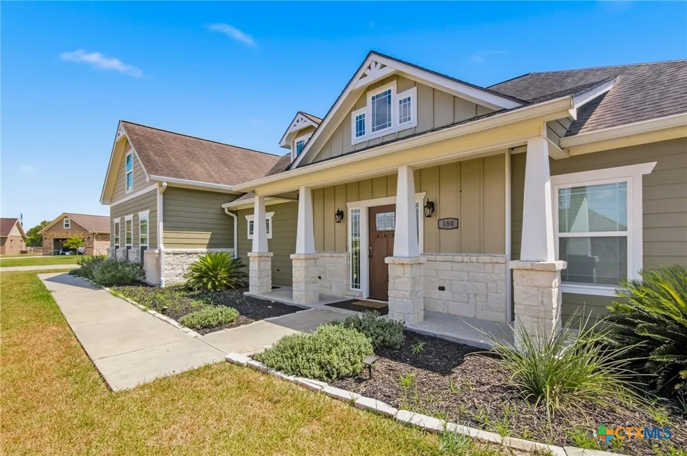 180 Kimber Lane Inez, TX 77968