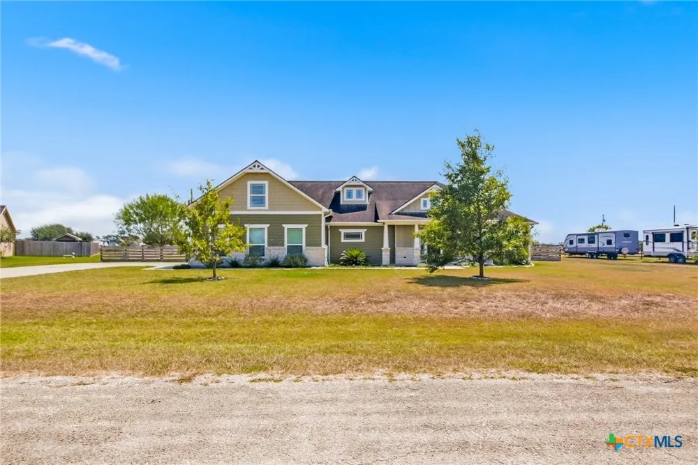 180 Kimber Lane Inez, TX 77968
