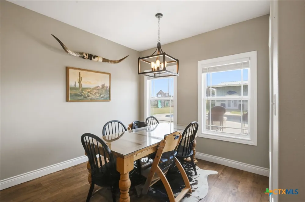 180 Kimber Lane Inez, TX 77968