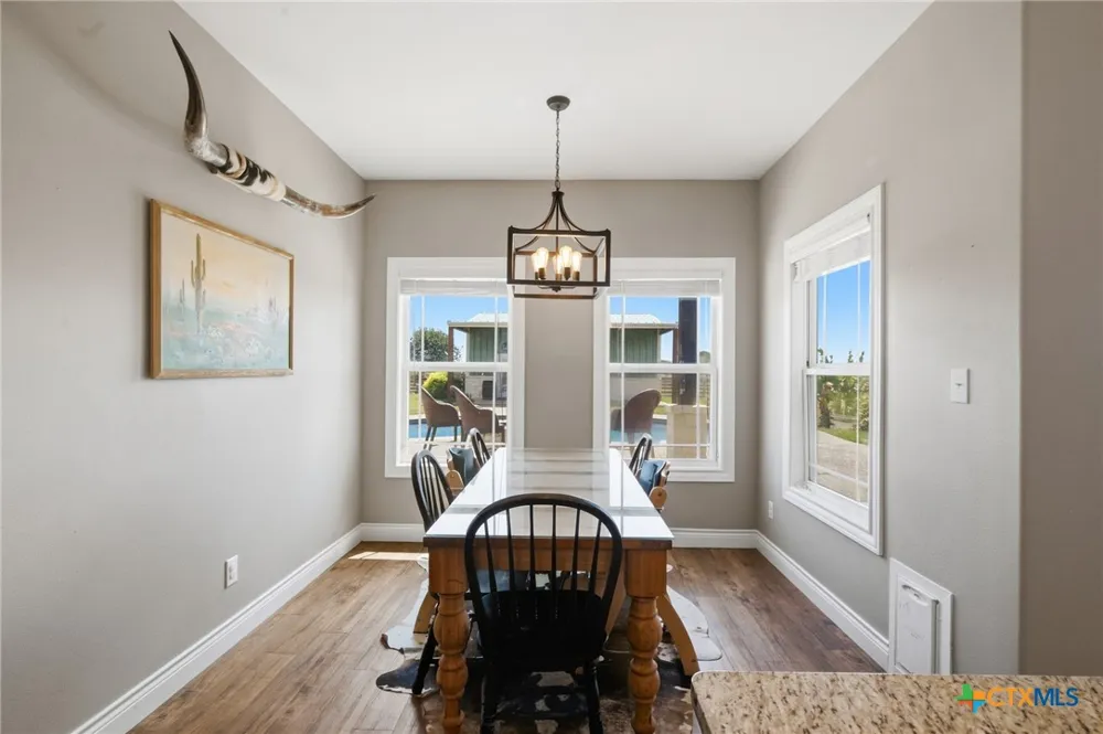 180 Kimber Lane Inez, TX 77968