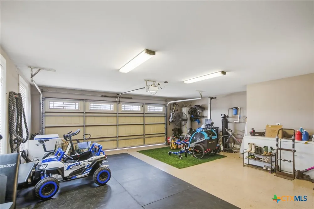 180 Kimber Lane Inez, TX 77968