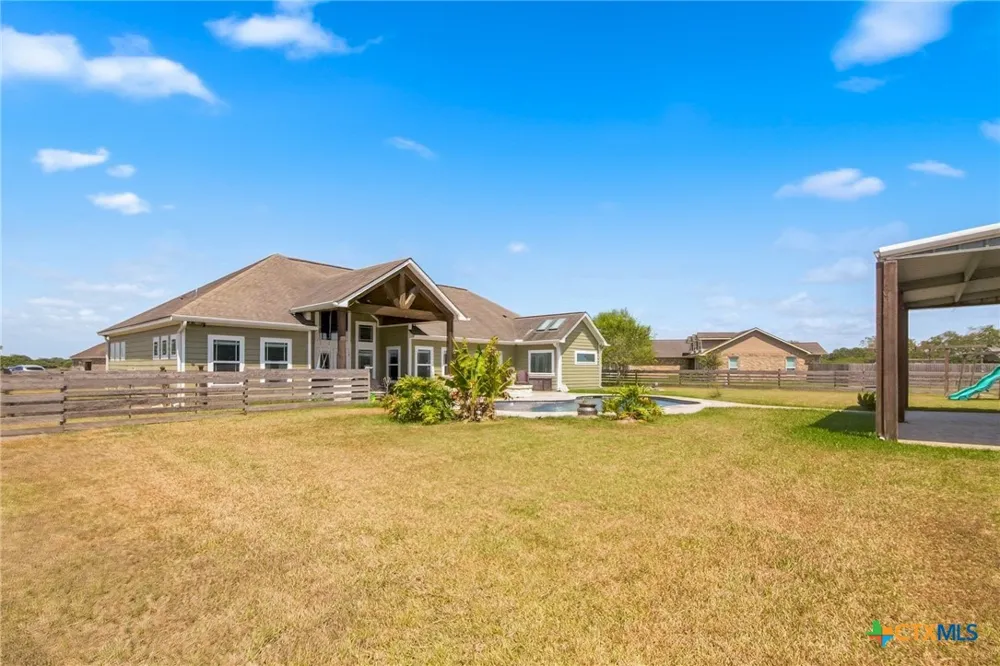 180 Kimber Lane Inez, TX 77968