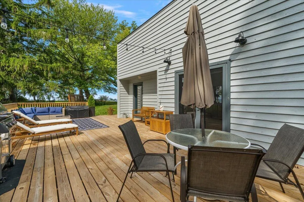3960 Evergreen Lane Benton Harbor, MI 49022