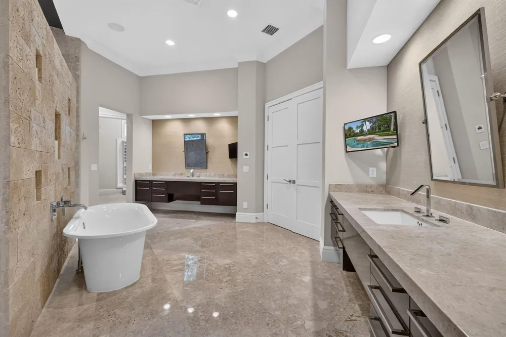 12200 TILLINGHAST CIRCLE Palm Beach Gardens, FL 33418