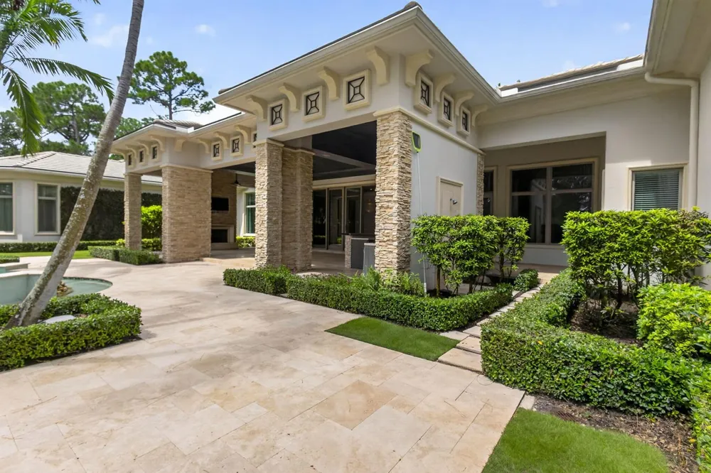 12200 TILLINGHAST CIRCLE Palm Beach Gardens, FL 33418