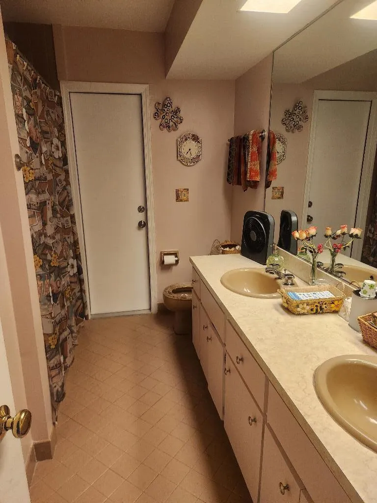 4387 HAWTHORN AVENUE Palm Beach Gardens, FL 33410