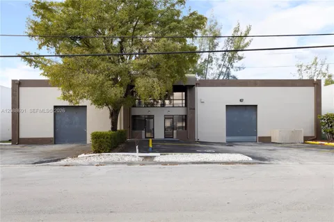 1740 NW 93 AV #1740