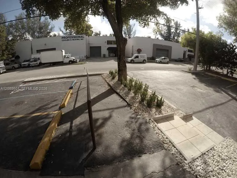 1740 NW 93 AV #1740 Doral, FL 33172