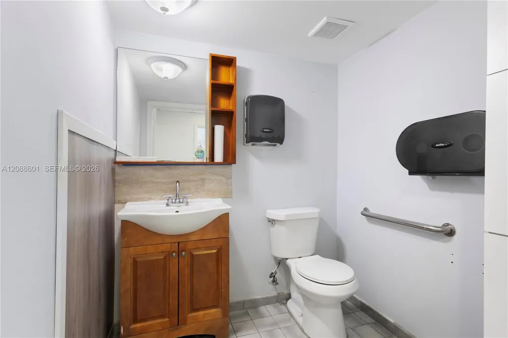 1740 NW 93 AV #1740 Doral, FL 33172