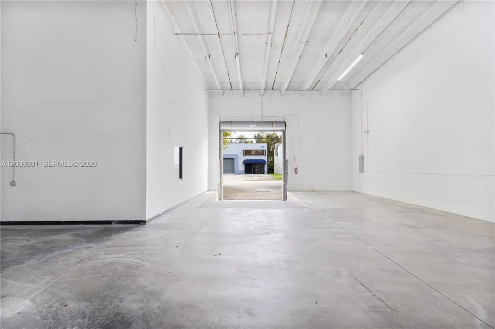 1740 NW 93 AV #1740 Doral, FL 33172