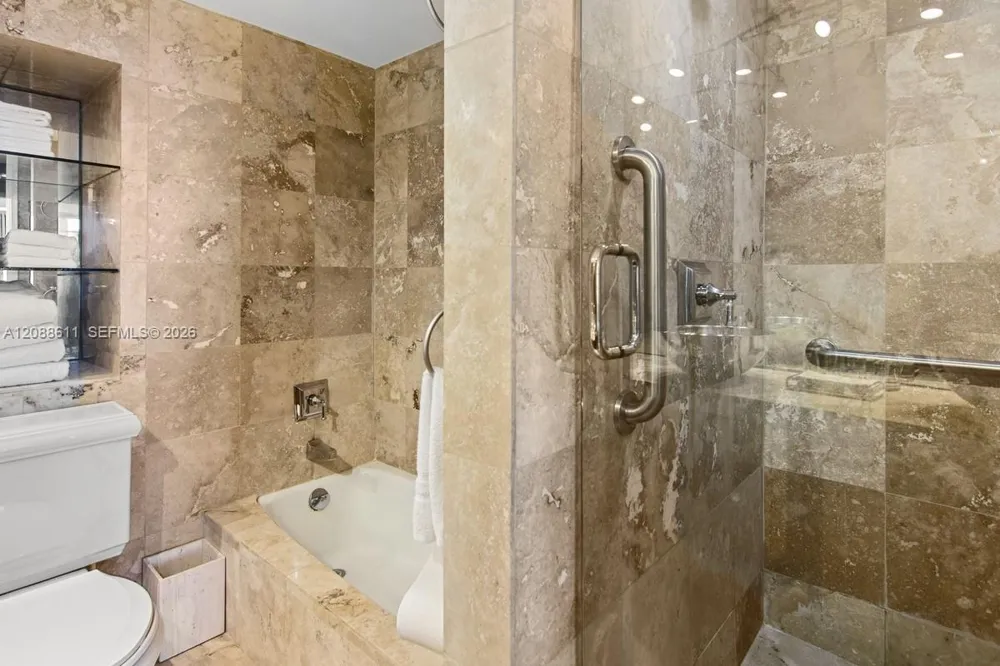 100 LINCOLN RD #748 Miami Beach, FL 33139