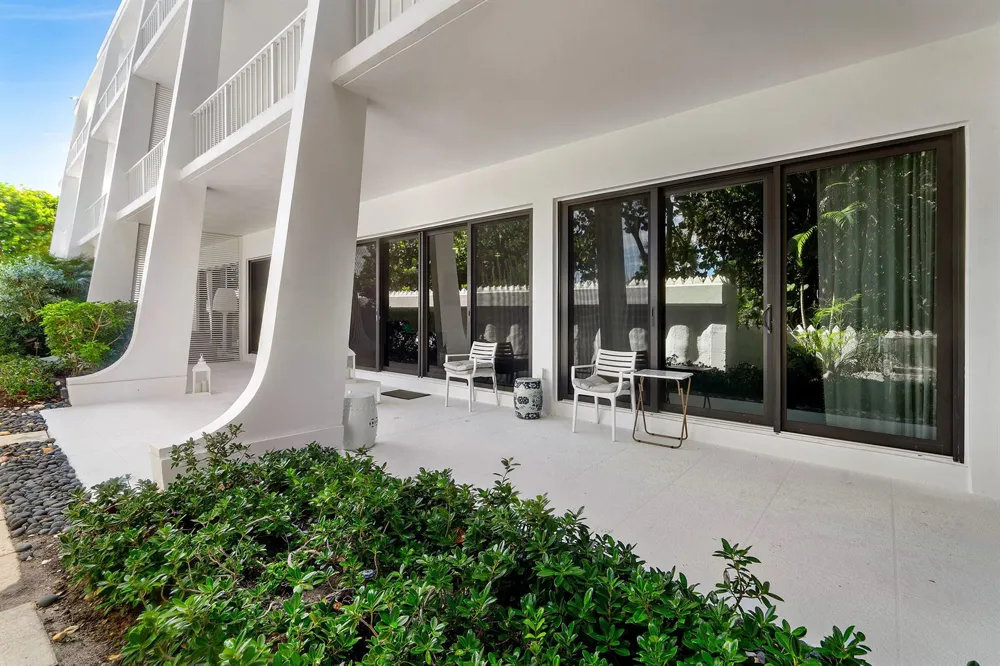 2275 S OCEAN BOULEVARD #107N Palm Beach, FL 33480