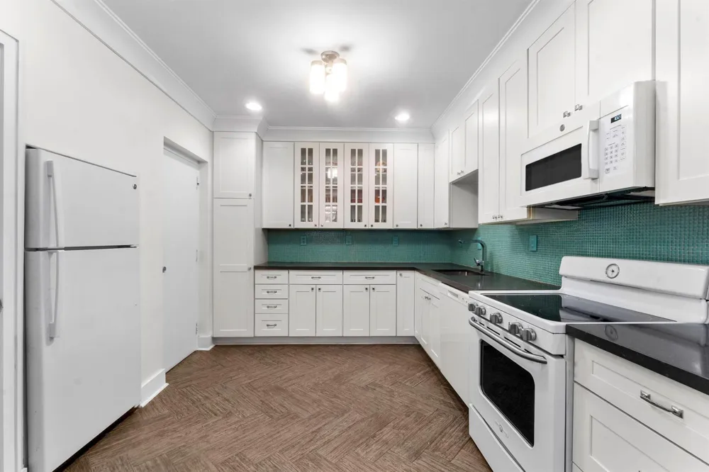 2275 S OCEAN BOULEVARD #107N Palm Beach, FL 33480