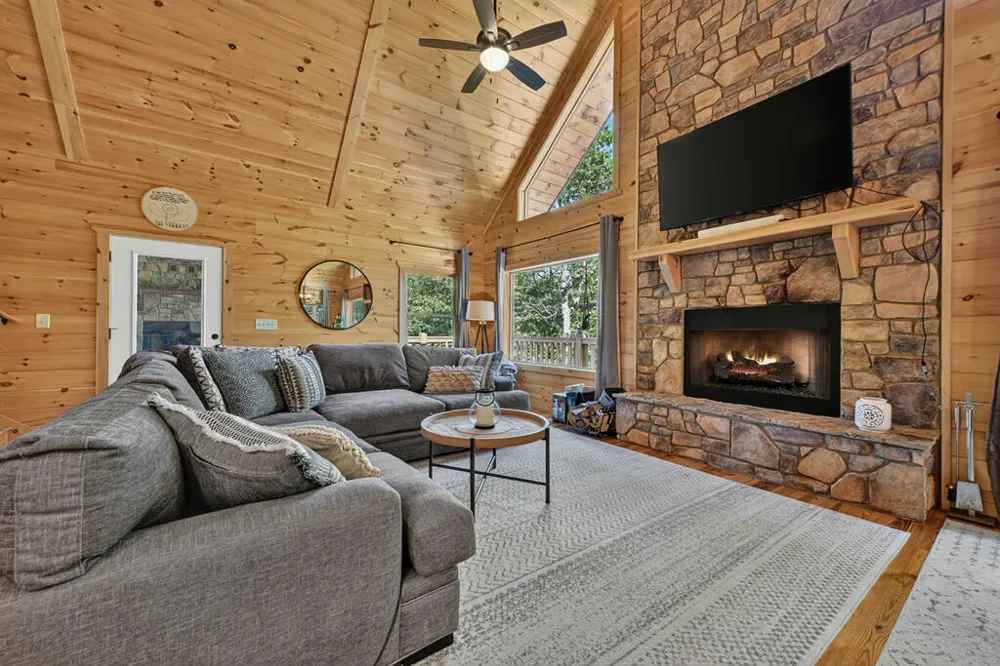 12 Dream Catcher Blue Ridge, GA 30513