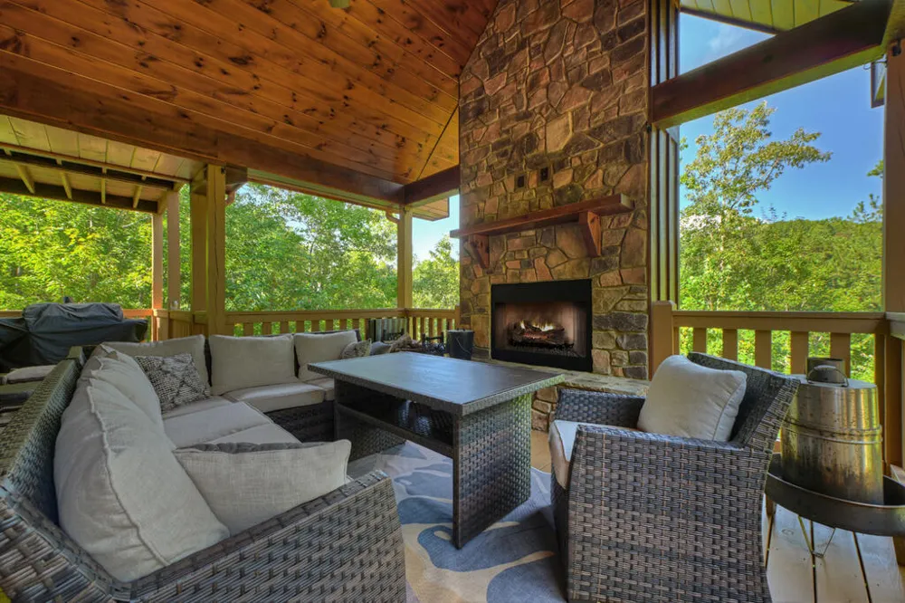 12 Dream Catcher Blue Ridge, GA 30513