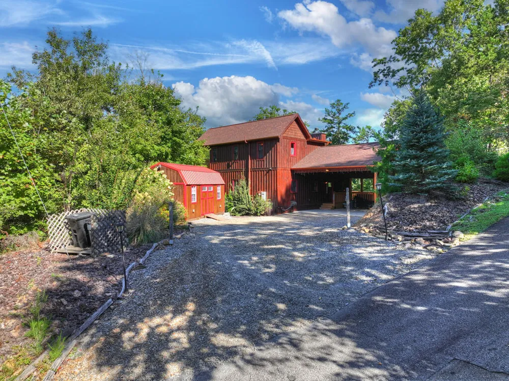 12 Dream Catcher Blue Ridge, GA 30513