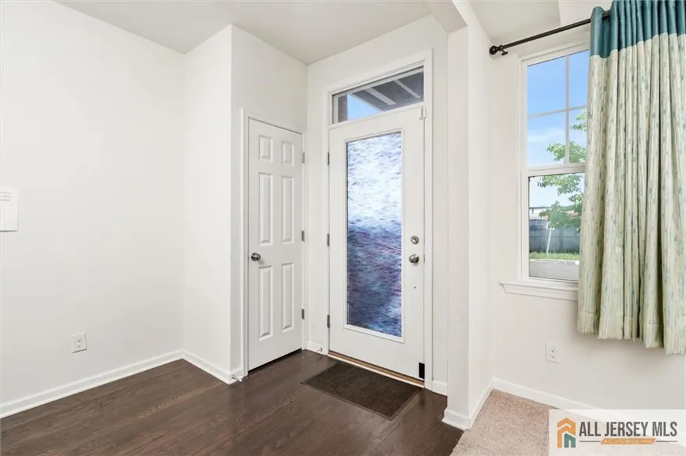 21 Green Street North Brunswick, NJ 08902