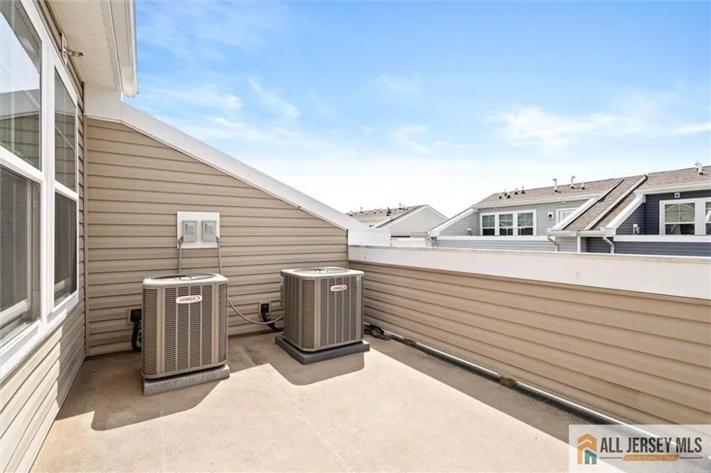 21 Green Street North Brunswick, NJ 08902