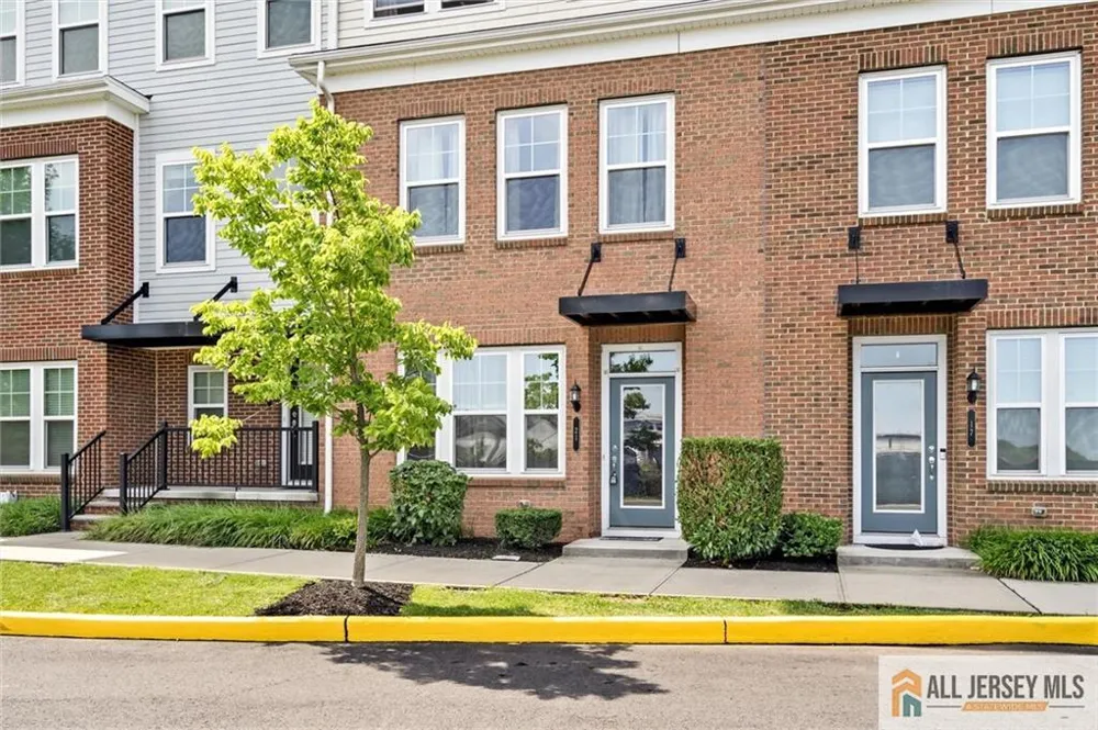 21 Green Street North Brunswick, NJ 08902