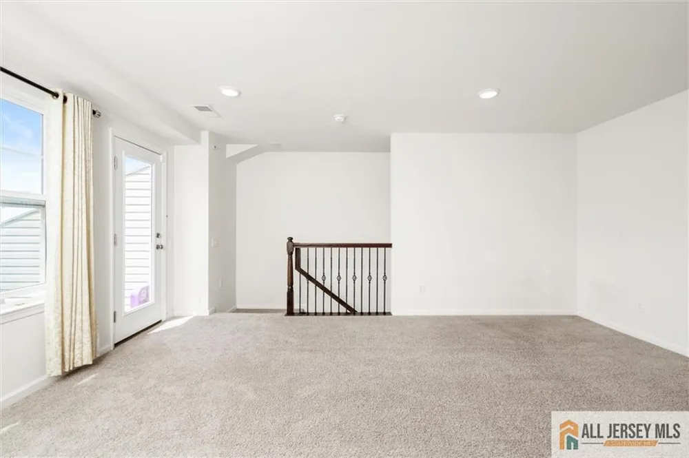 21 Green Street North Brunswick, NJ 08902