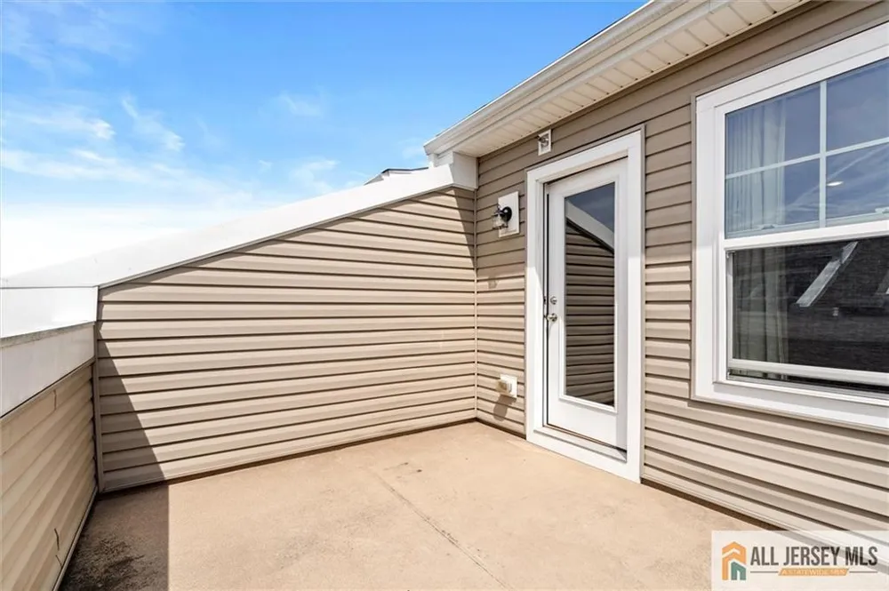 21 Green Street North Brunswick, NJ 08902
